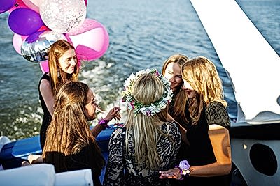 Göcek Teknede Sürpriz Organizasyonlar Serdar SS Yachting